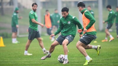 Yağmur altında idman