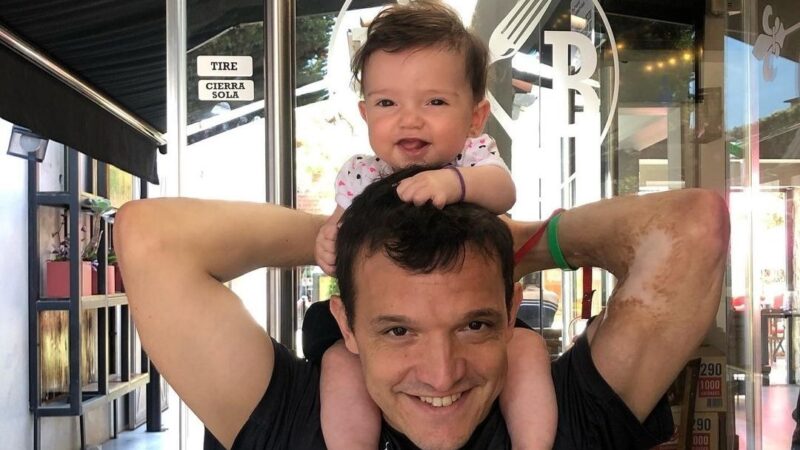 Bursaspor'un unutulmaz eski futbolcularından Pablo Martin Batalla tam bir aile