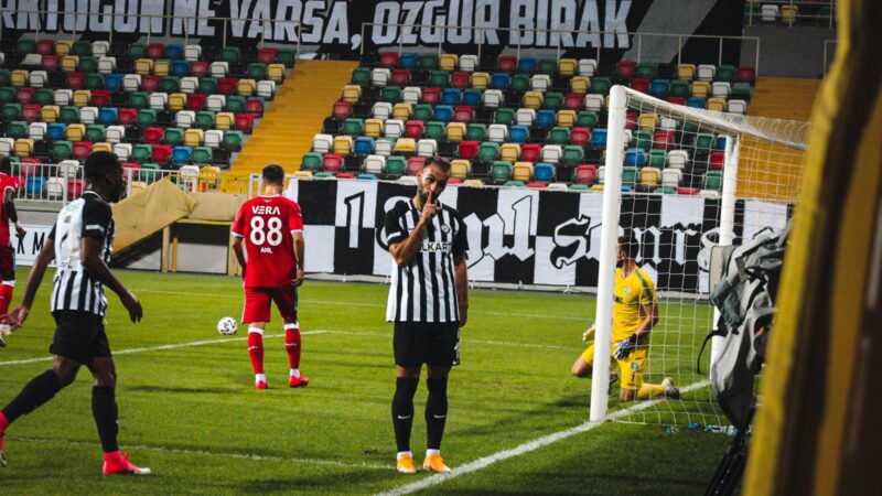 Türkiye Futbol Federasyonu'nun (TFF) yaklaşık olarak 2.5 aydır TFF 1.