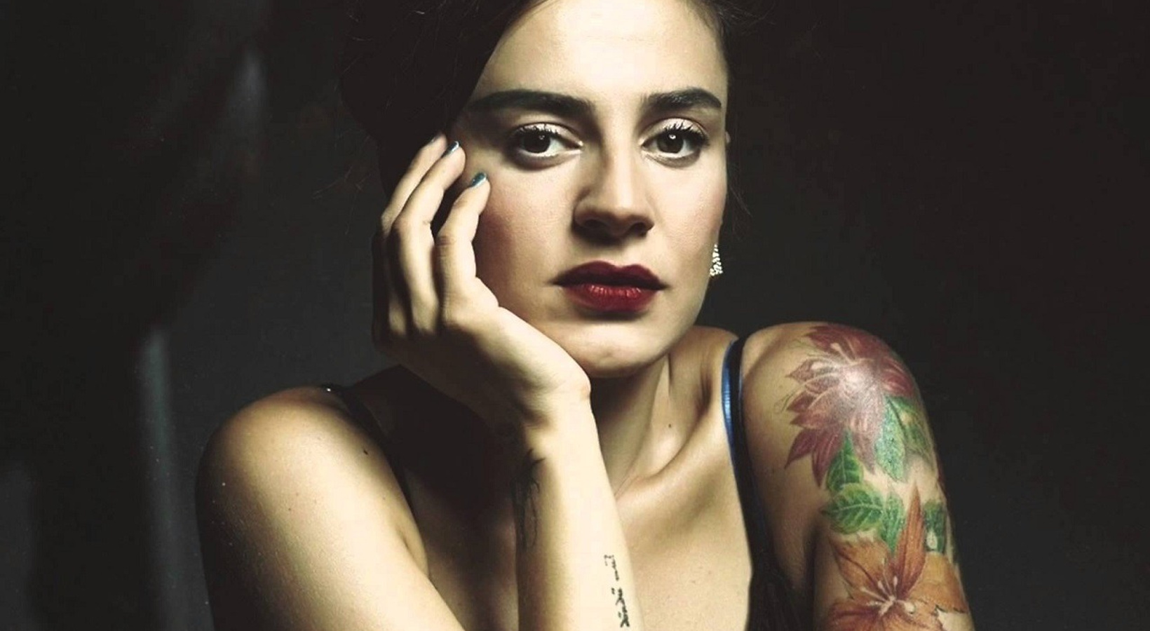 Ünlü şarkıcı koronaviruse yakalandı Ünlü şarkıcı koronaviruse yakalandı