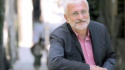 Koronavirüse yakalanan ünlü sanatçıdan kötü haber