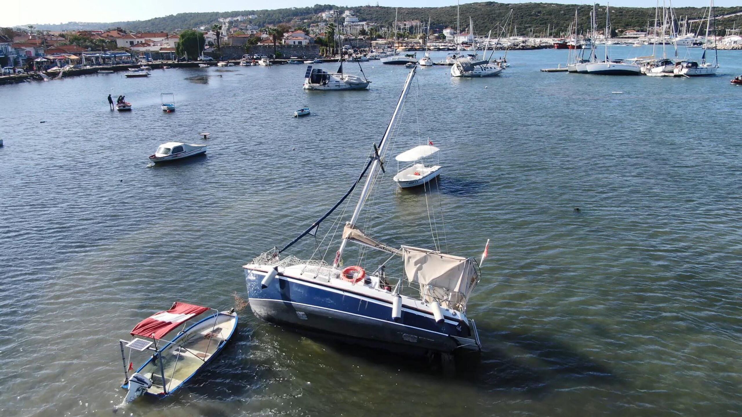 Seferihisar’da inşaatlara beton dökümü durduruldu