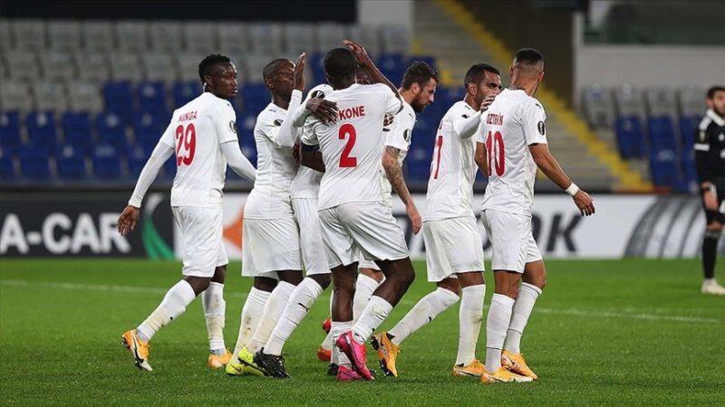 Demir Grup Sivasspor, yarın Göztepe'yi yenerek evindeki kötü gidişatı sonlandırmak