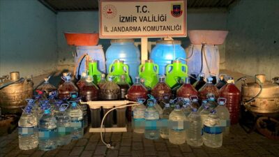 İzmir’de 972 litre kaçak içki ele geçirildi
