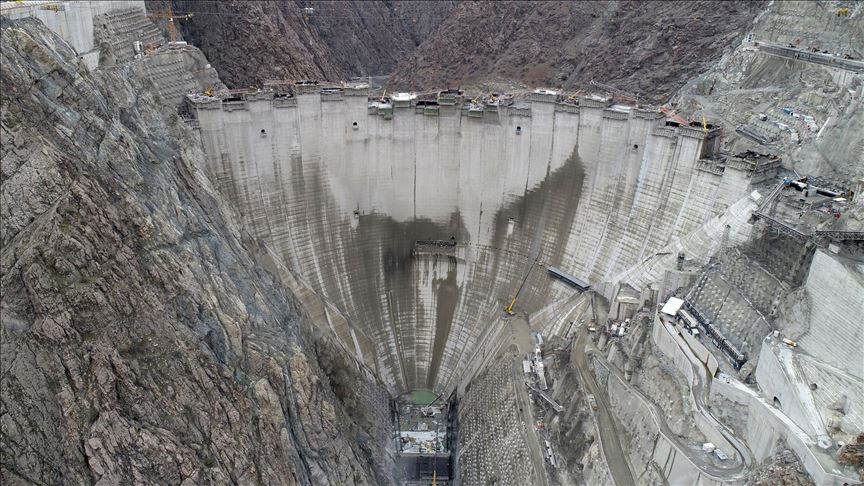 250 metreye çıktı, en yüksek baraj oldu