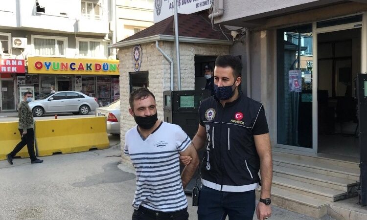 Bursa’da uyuşturucu operasyonu: 1 tutuklama ursa’nın Mustafakemalpaşa ilçesinde narkotik timleri tarafından bir eve düzenlenen operasyonda