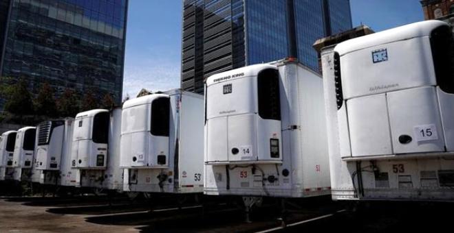 Salgının kontrolden çıktığı ülkede cesetleri böyle sakladılar