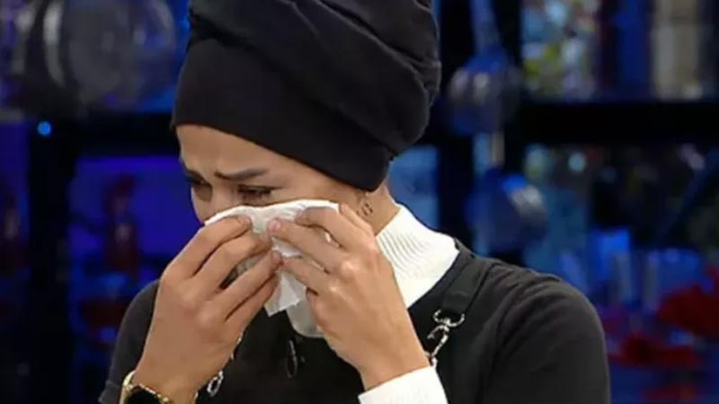 Somer Sivrioğlu’ndan MasterChef’e son veda eden Esra Tokelli’ye mesaj! ‘Benim diyen şeften…’ Somer Sivrioğlu’ndan MasterChef’e son veda eden Esra Tokelli’ye mesaj! ‘Benim diyen şeften…’