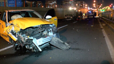 Kazaya müdahale eden polise otomobil çarptı: 1’i polis 5 yaralı