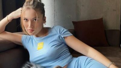 Duygu Özaslan’ın taytlı pozu olay oldu!