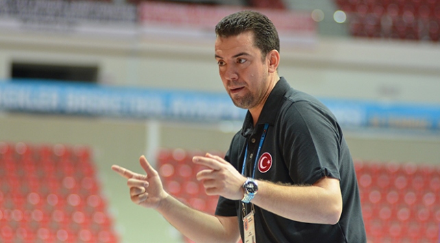 Galatasaray Erkek Basketbol Takımının Başantrenörü belli oldu Galatasaray Erkek Basketbol Takımının Başantrenörü belli oldu