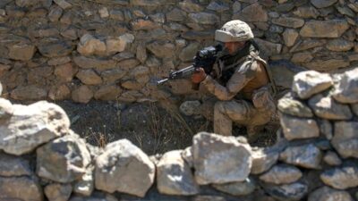 Bingöl’de teröristlerin kullandığı sığınaklar imha edildi