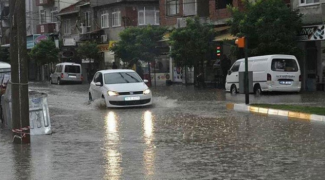 Balıkesir için sağanak ve fırtına uyarısı