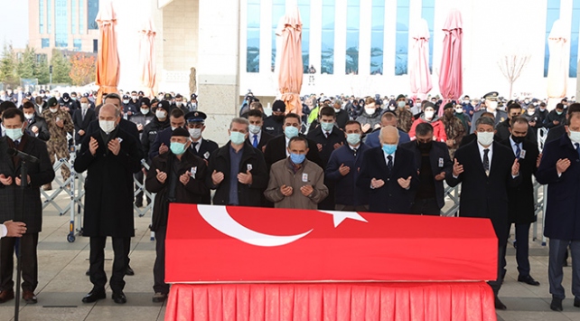 Kaza şehidi polise son görev