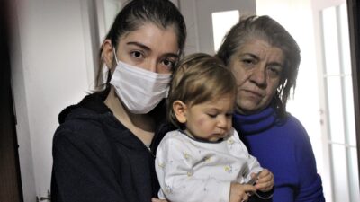 20 köpek saldırdı…1 yaşındaki bebeğe büyük şok…