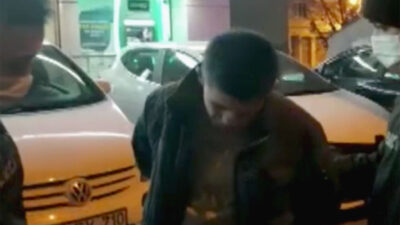 Yer: Bursa… Araçtan inerken belindeki silahı…