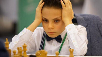 Emine Örnek’li Ediz Gürel, Online Dünya Yaş Grupları Satranç Şampiyonası’nda finale yükseldi