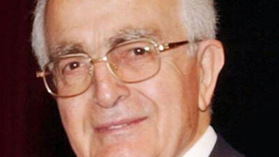 Eski bakanlardan Nevzat Ayaz hayatını kaybetti