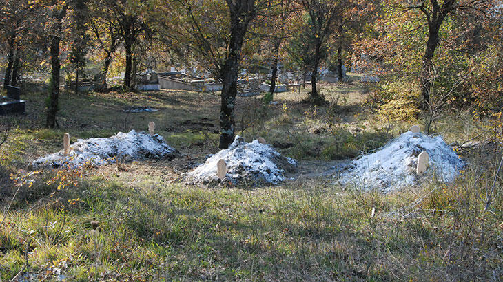 10 gün içinde aynı aileden 3 kişi koronadan öldü