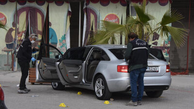 Eski eşini, beraberindeki kişiyi vurup, kaçırdı