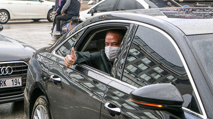 Muhittin Böcek 4 ay sonra belediyede