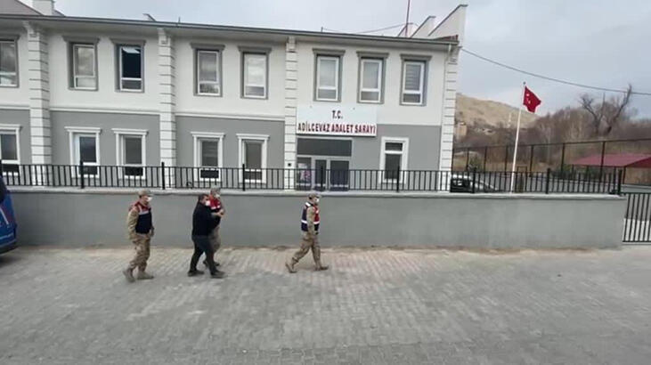 15 kişilik minibüste 53 kaçak göçmen yakalandı