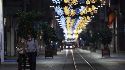 Yılbaşında kısıtlama olacak mı? Bakan Koca açıkladı