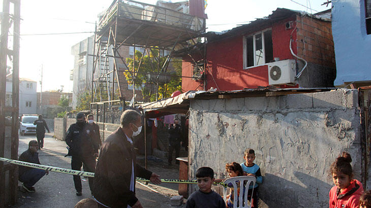 Ev hapsinde kafasından tabancayla vuruldu