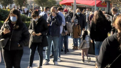 Alışveriş merkezlerinde yılbaşı yoğunluğu!