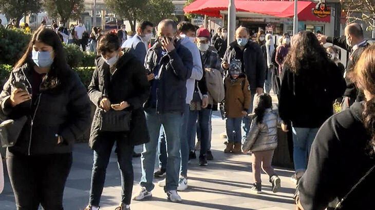 Alışveriş merkezlerinde yılbaşı yoğunluğu!