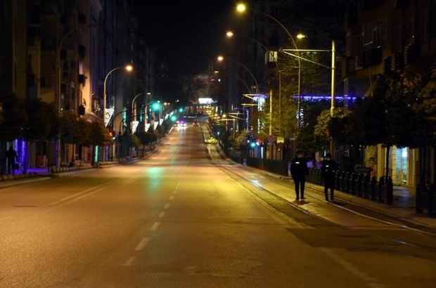 Bakanlık’tan sokağa çıkma kısıtlaması açıklaması! Cumartesi ve Pazar günleri… Bakanlık’tan sokağa çıkma kısıtlaması açıklaması! Cumartesi ve Pazar günleri…