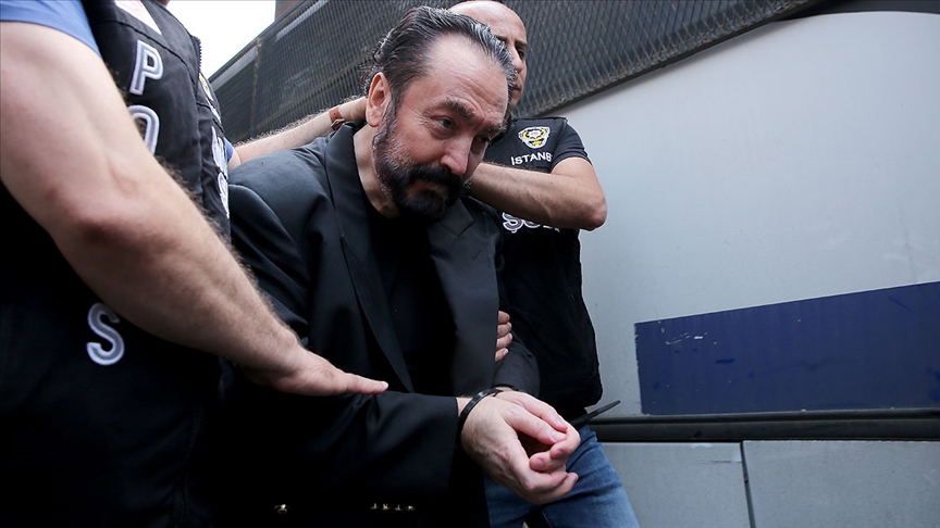 Adnan Oktar organize suç örgütünün anlatıldığı kitapçık dava dosyasına girdi