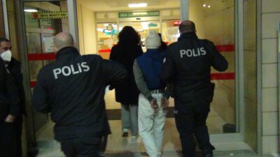 Bursa’da kısıtlamaya uymayan kardeşler terör estirdi: 3 polis yaralı