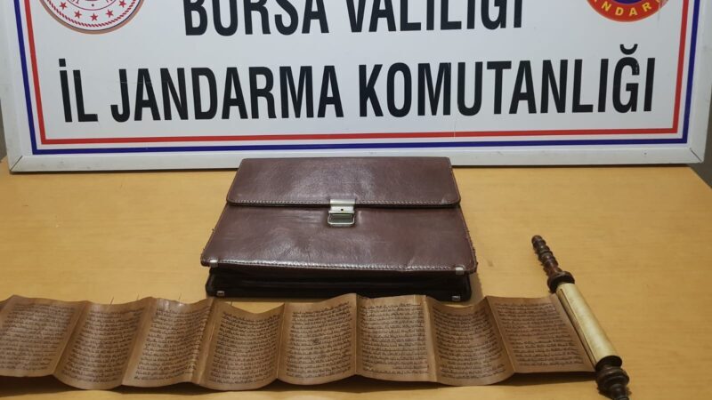 Bursa'da tarihi eser niteliğinde olduğu değerlendirilen ve üzerinde İbranice ibareler