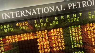 Fitch’den 2021 için petrol tahmini