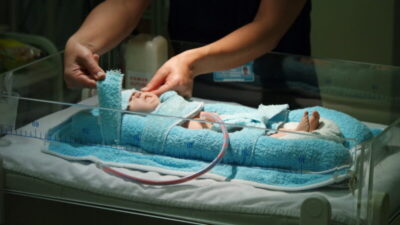 Bursa’da bebekler için geliştirdi! Hatice hemşireye ödül