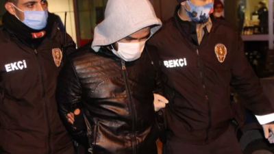 Kaçarak evlendiği 4 aylık eşinin boğazını kesti