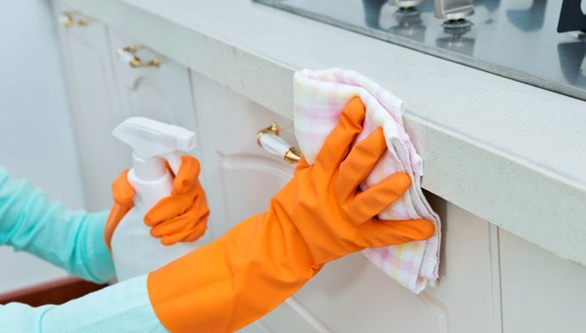 Ev işçileri virüs mağduru: Yarıdan fazlası işini kaybetti Ev işçileri virüs mağduru: Yarıdan fazlası işini kaybetti