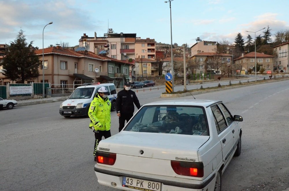 O ilçede sıkı denetim! Nüfusunun yüzde 70’i karantinada O ilçede sıkı denetim! Nüfusunun yüzde 70’i karantinada