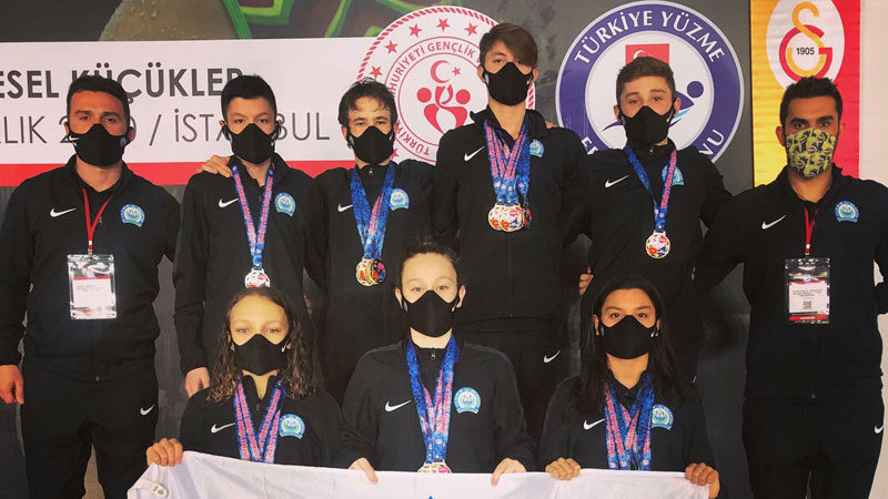 Yıldırım Belediyespor'dan kısa kulvarda büyük başarı...