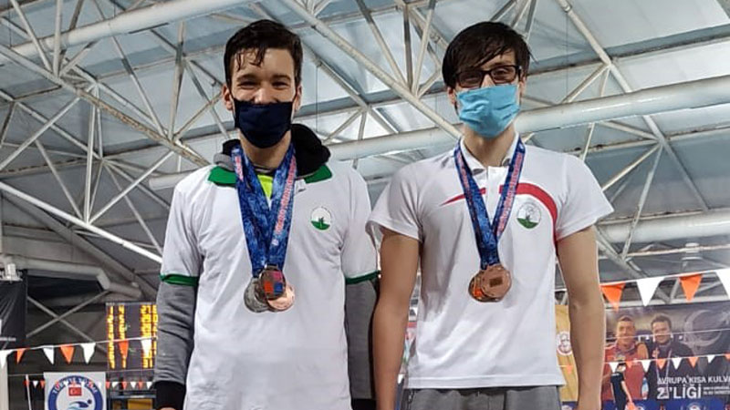 Osmangazili kulaçlardan çifte başarı