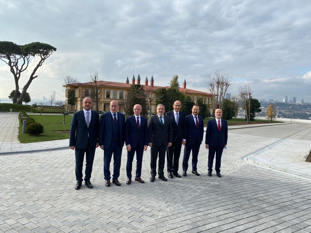 AK Parti Bursa İl Başkanı belli oldu mu! İşte görüşmeden çıkan karar…..