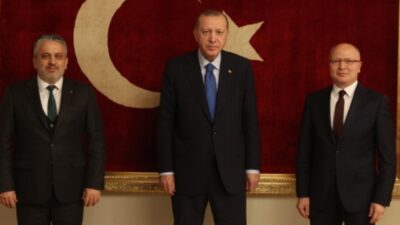 AK Parti Bursa’da nöbet değişimi… Ayhan Salman’dan veda mesajı…