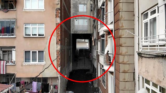 Bunu da gördük! Altından sokak geçen apartman