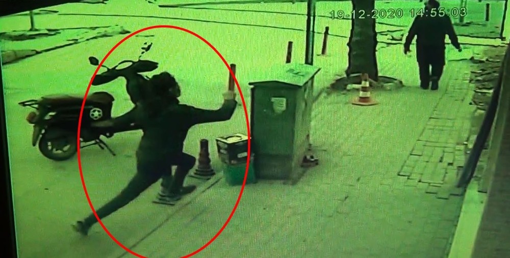 Yer: Bursa… Arkadaşını teyp almak için çağırdı, onu bırakıp kaçtı