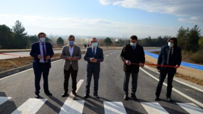 Bursa Uludağ Üniversitesi’nin yenilenen yolu trafiğe açıldı