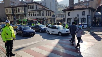 Bursa’da emniyetten yaya öncelikli denetim