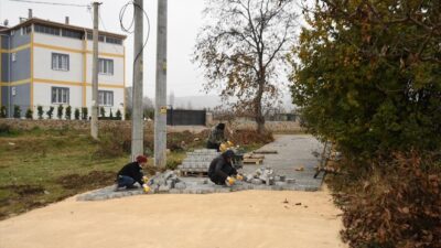 Deydinler Mahallesi’nde 2 sokak parke taşla kaplanıyor