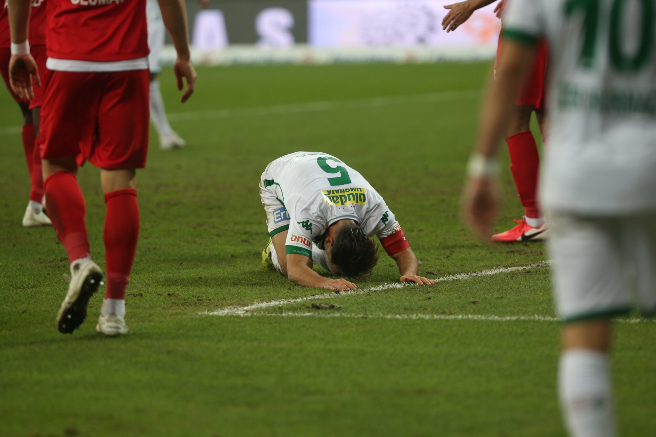 Bursaspor’u bekleyen tehlike! Bandırmaspor maçına dikkat! Bursaspor’u bekleyen tehlike! Bandırmaspor maçına dikkat!