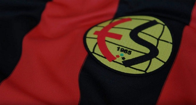 Pazartesi günü Bursaspor'un konuğu olacak Eskişehirspor'da 2 fubolcunun yeni tip